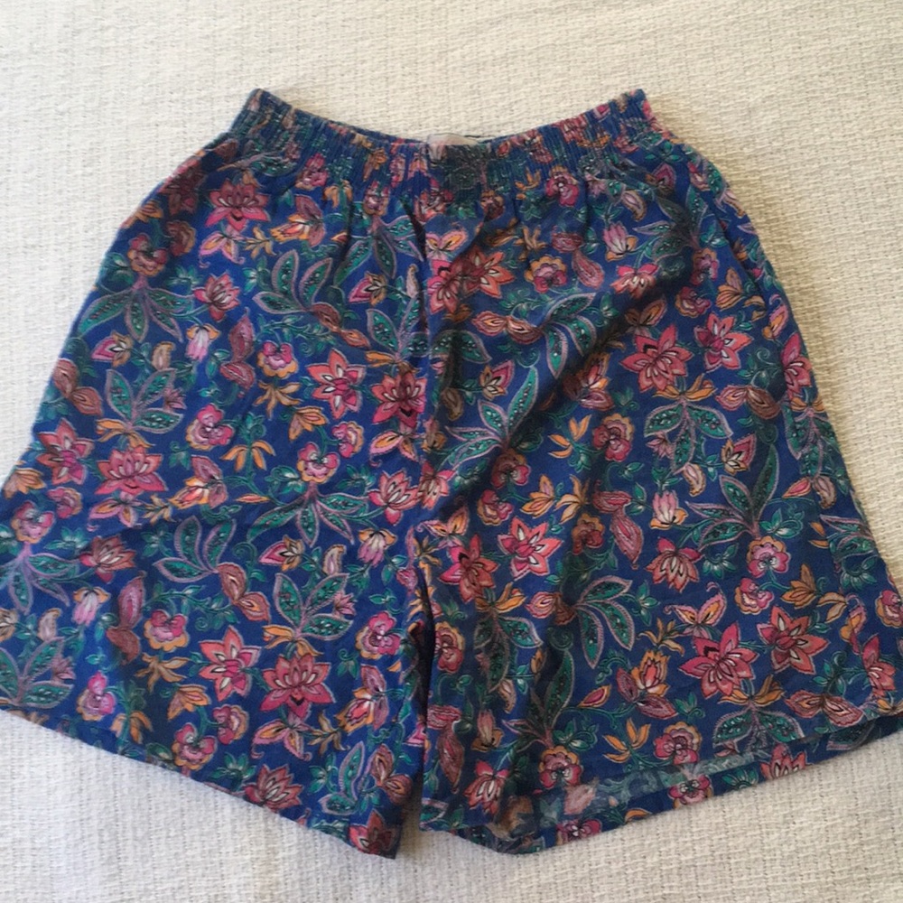 VINTAGE summer floral shorts